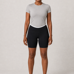 Annalise | Niskaan solmittava bandeau, kiertotoppi ja shortsit