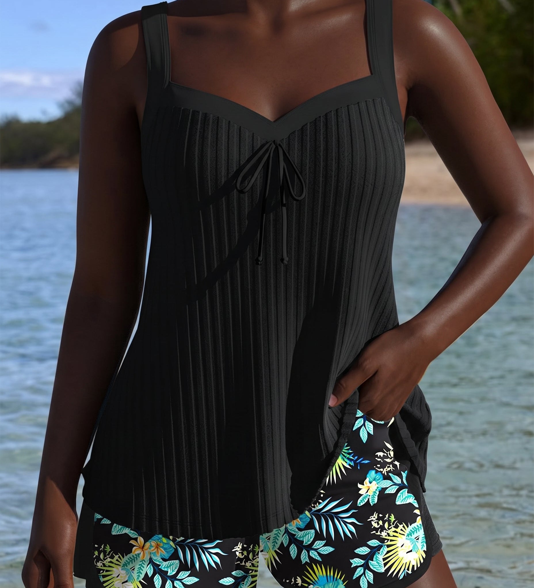 Marisa | Lyhyt raidallinen tankini