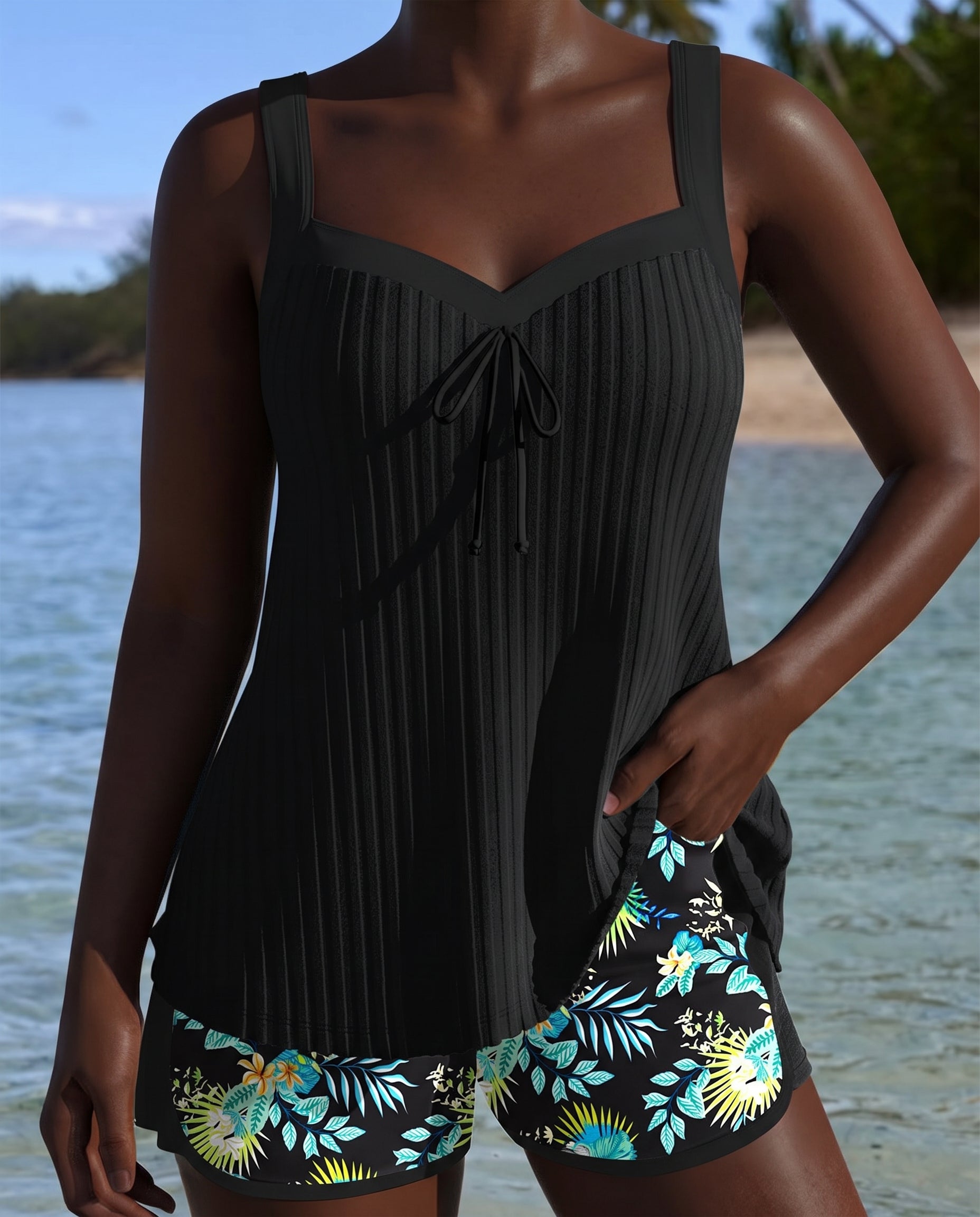 Marisa | Lyhyt raidallinen tankini