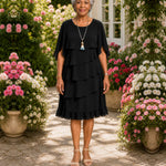 Latoya | Elegantti mukava röyhelömekko