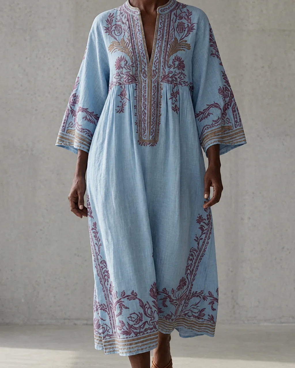 Ondine | Vintage-henkinen kirjailtu kaftaanimekko
