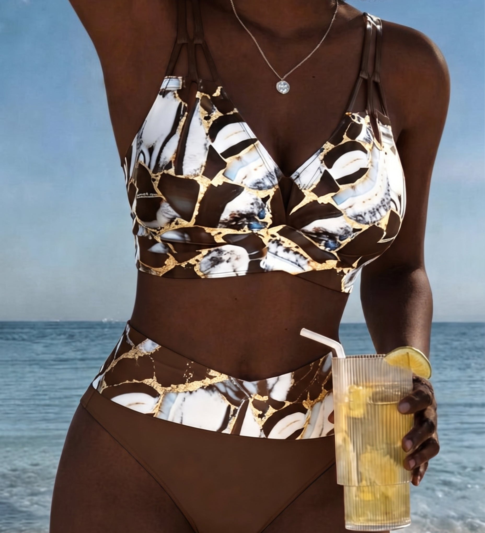 Kiara | Bikini luovilla olkaimilla