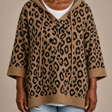 Emilia | Eläinkuvioinen neulottu hupullinen poncho