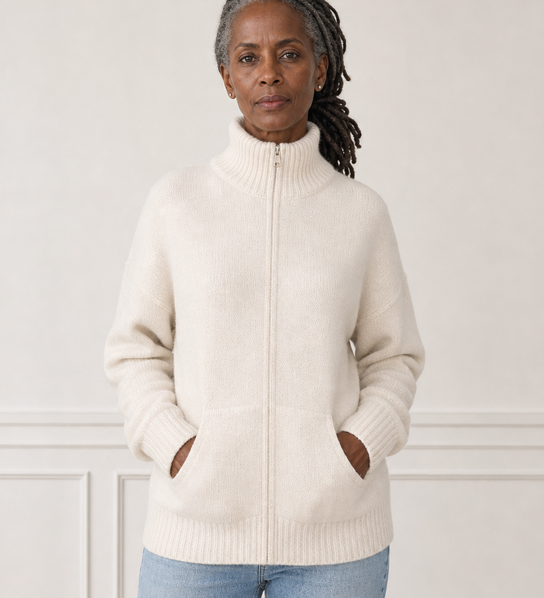 Phyllis | Neulottu vetoketjuneule