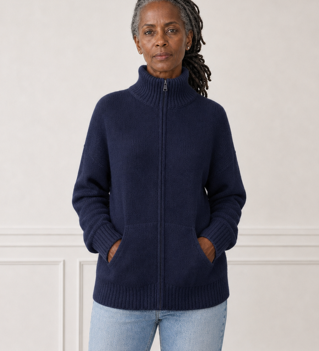 Phyllis | Neulottu vetoketjuneule