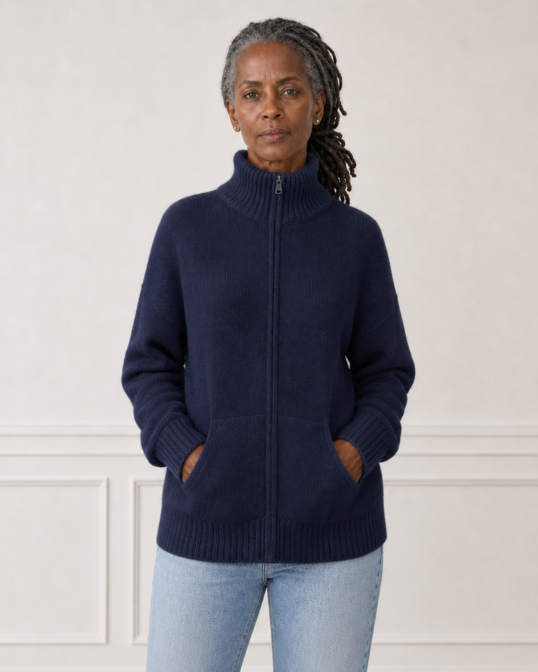 Phyllis | Neulottu vetoketjuneule