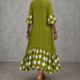 Kelechi | Pilkullinen mekko kauluksella