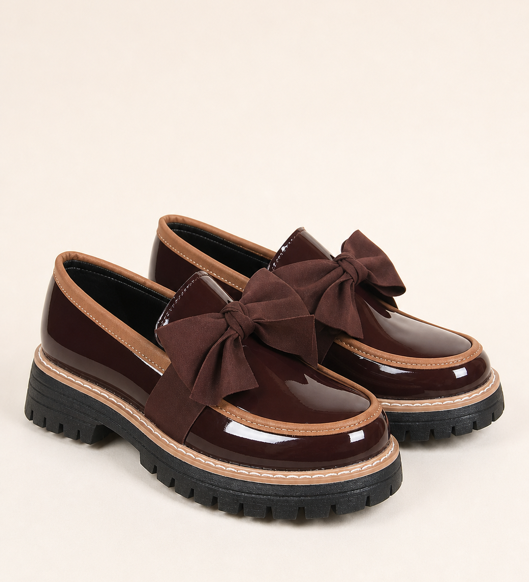 Willa | Leveälestinen platform-loafer rusetilla
