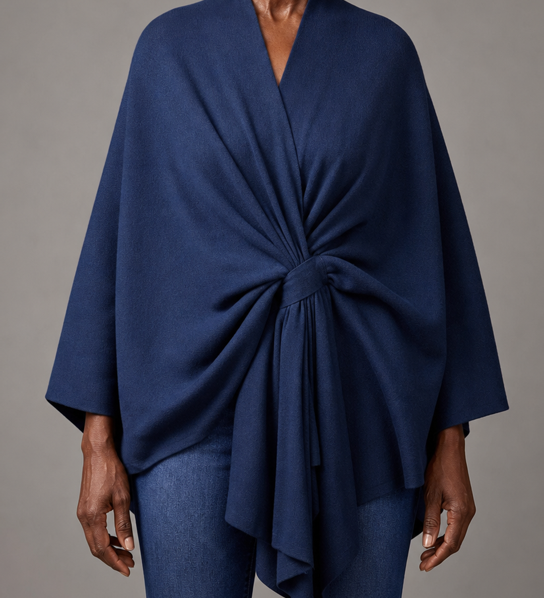 Briana | Tyylikäs laskeutuva poncho