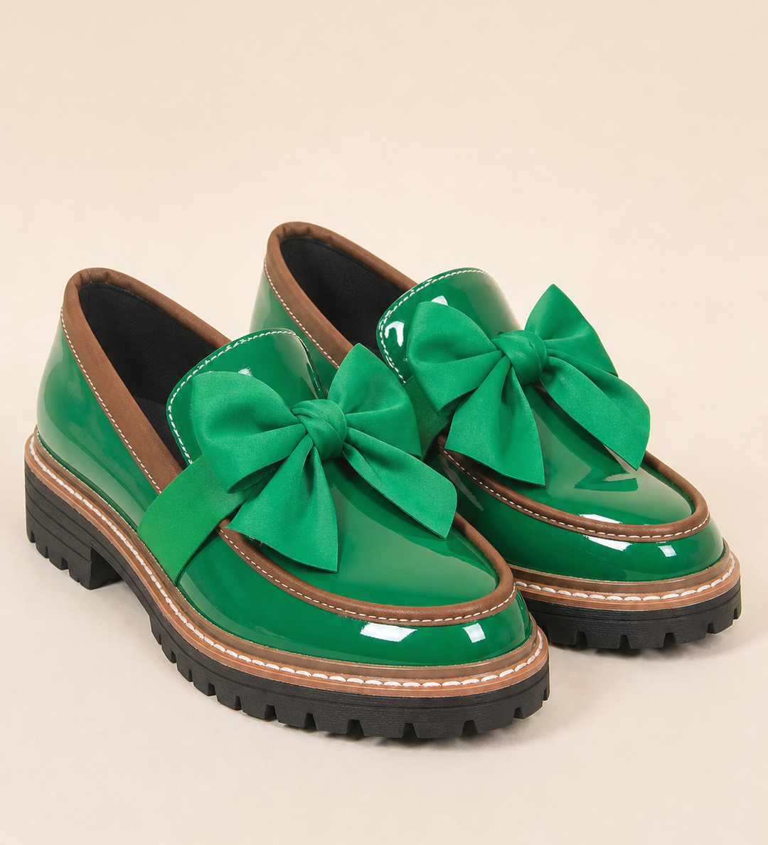 Willa | Leveälestinen platform-loafer rusetilla