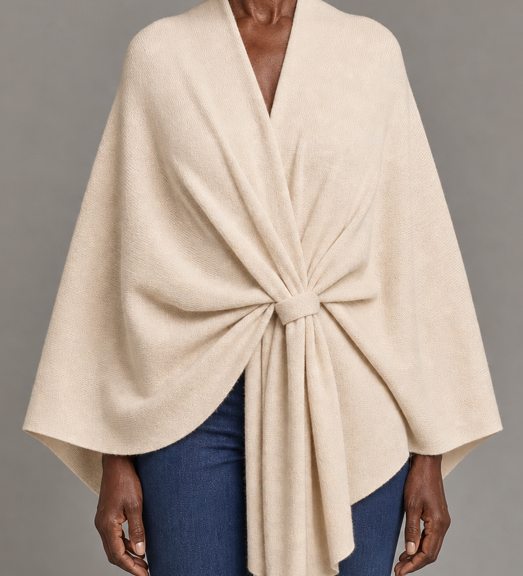 Briana | Tyylikäs laskeutuva poncho