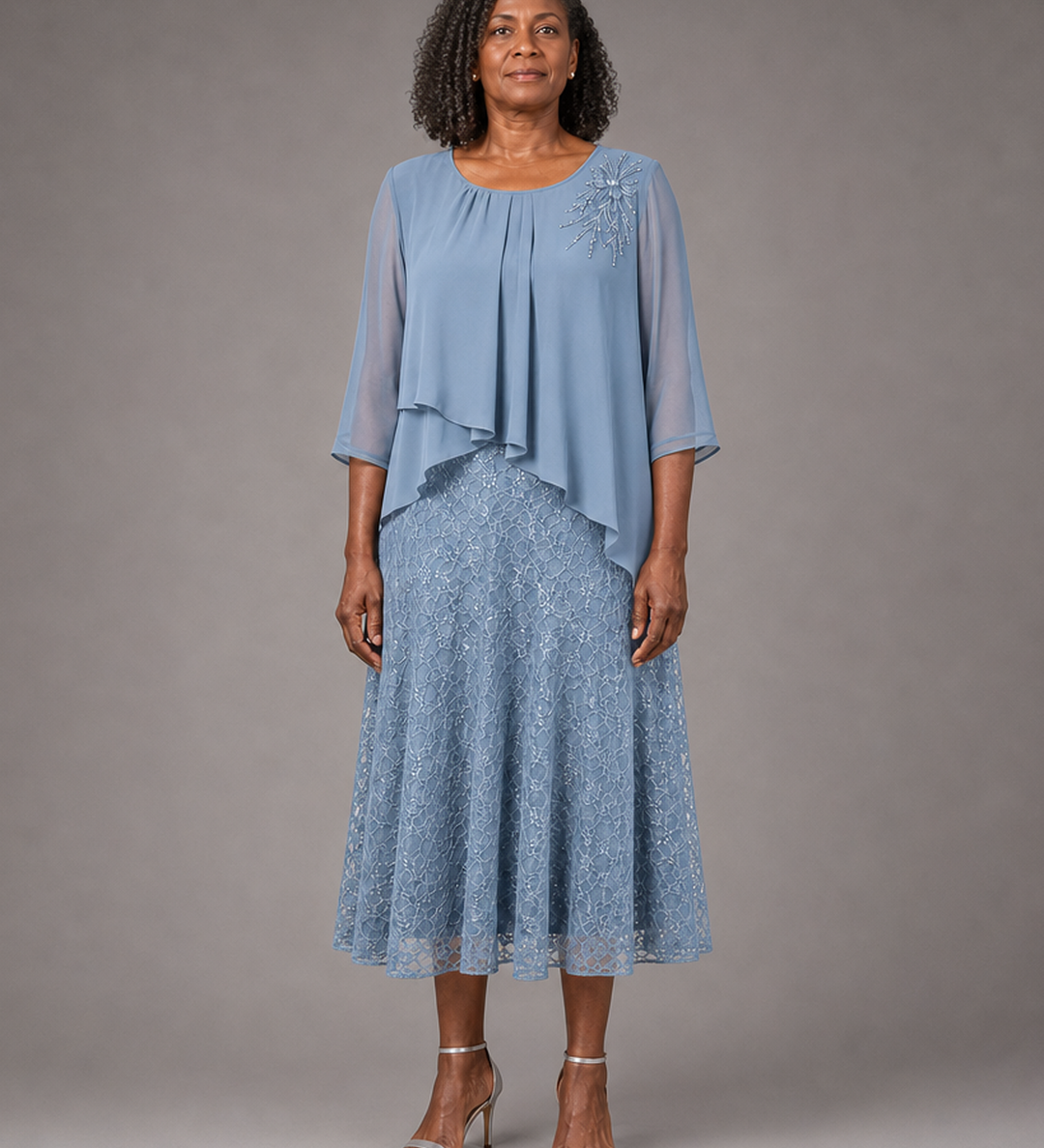 Lace | Morsiamen äidin sifonkimekko pitsikerroksella