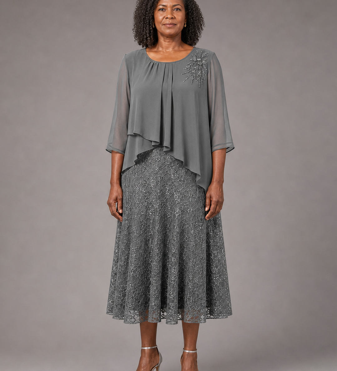 Lace | Morsiamen äidin sifonkimekko pitsikerroksella