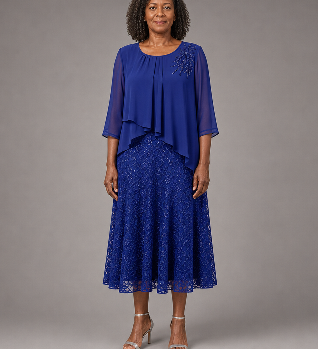 Lace | Morsiamen äidin sifonkimekko pitsikerroksella