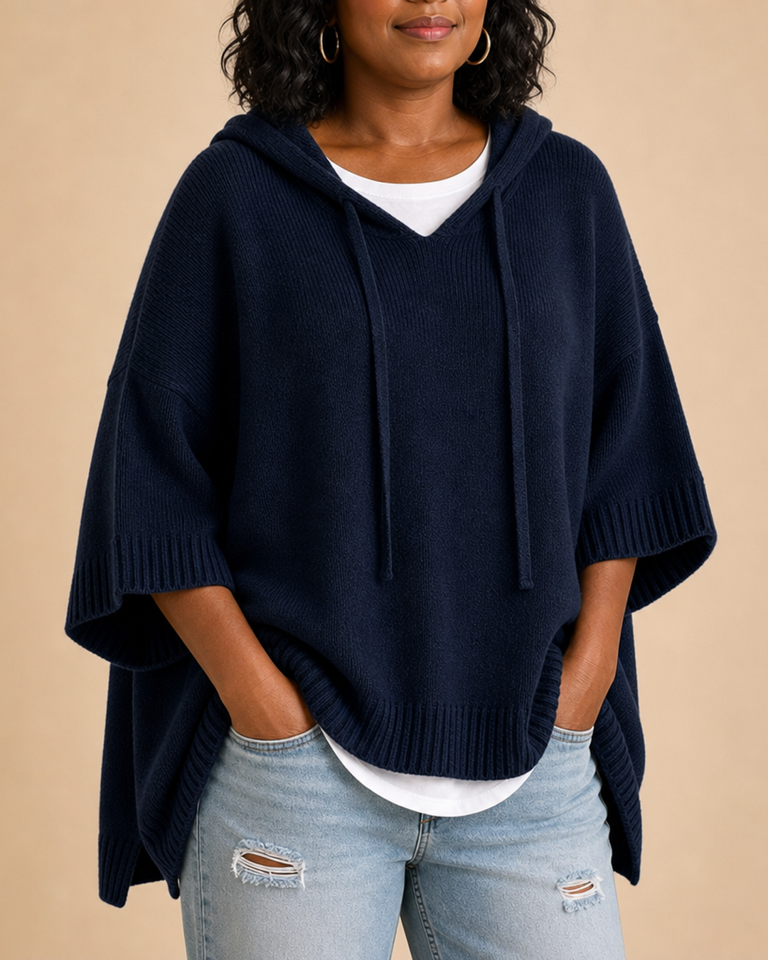 Desiree | Neulottu hupullinen poncho