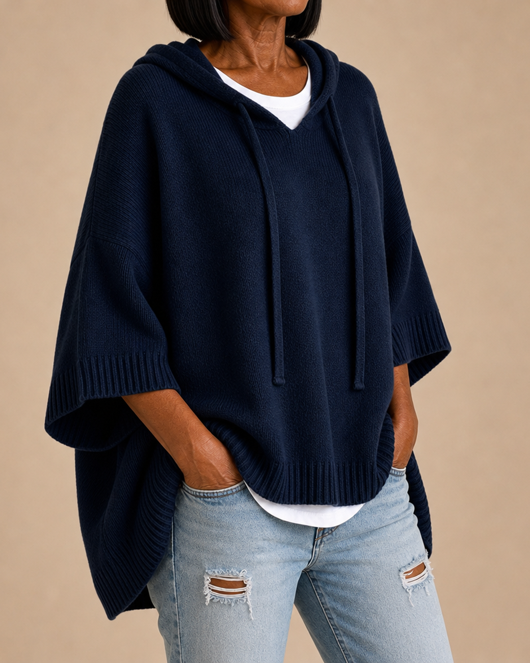Desiree | Neulottu hupullinen poncho