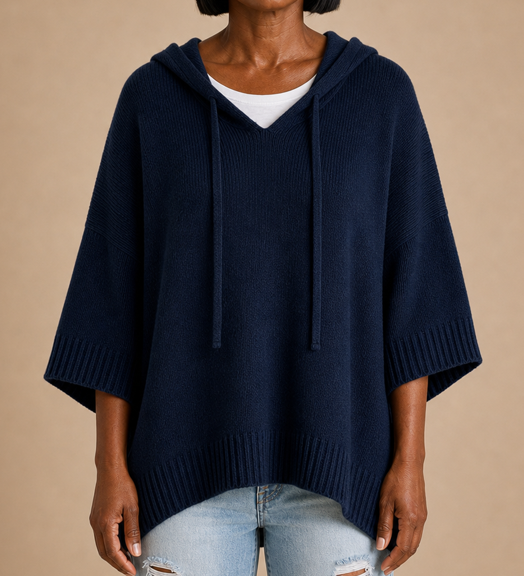 Desiree | Neulottu hupullinen poncho