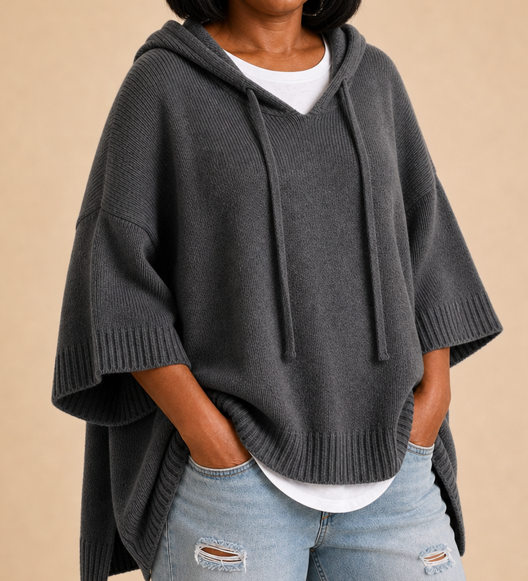 Desiree | Neulottu hupullinen poncho