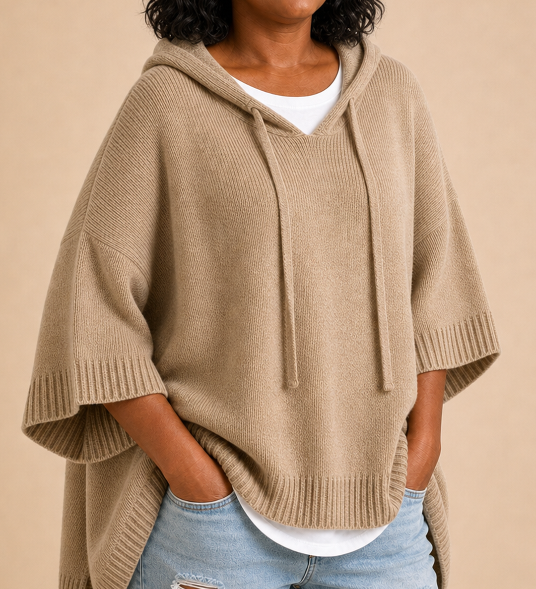 Desiree | Neulottu hupullinen poncho