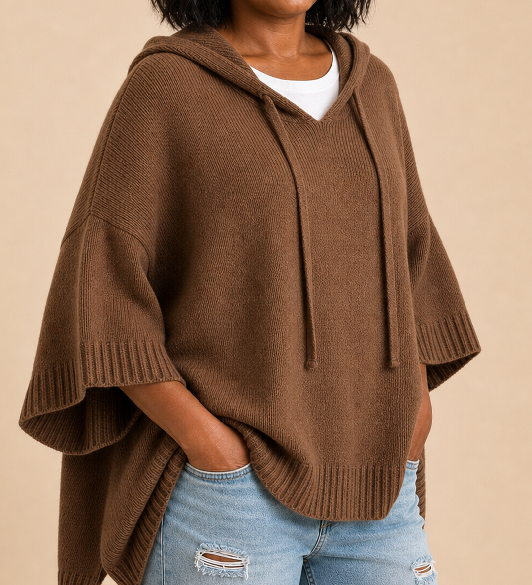 Desiree | Neulottu hupullinen poncho