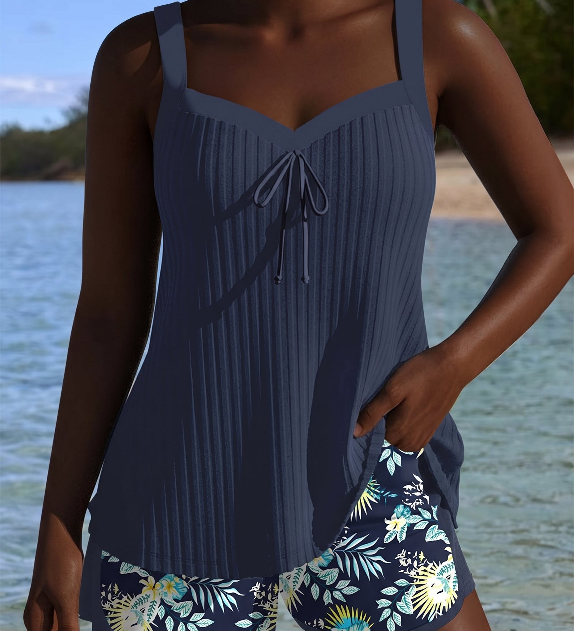 Marisa | Lyhyt raidallinen tankini