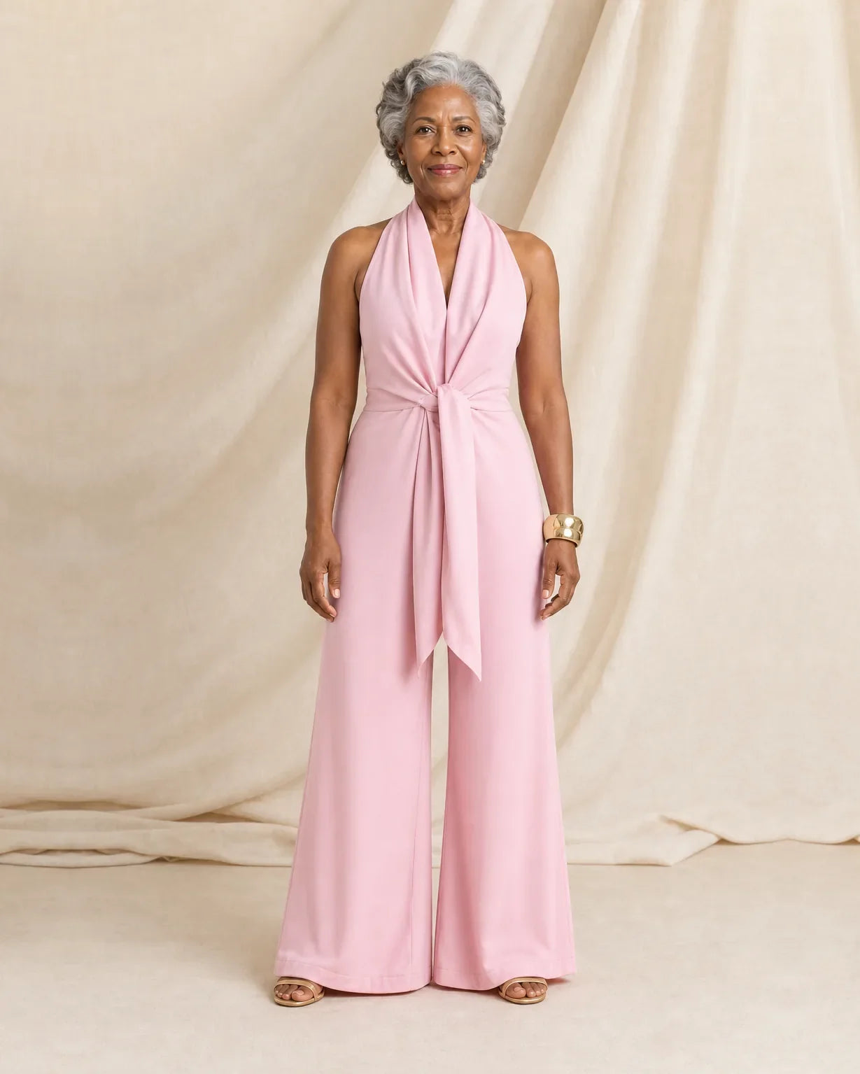 Ebony | Elegantti ja imarteleva haalari