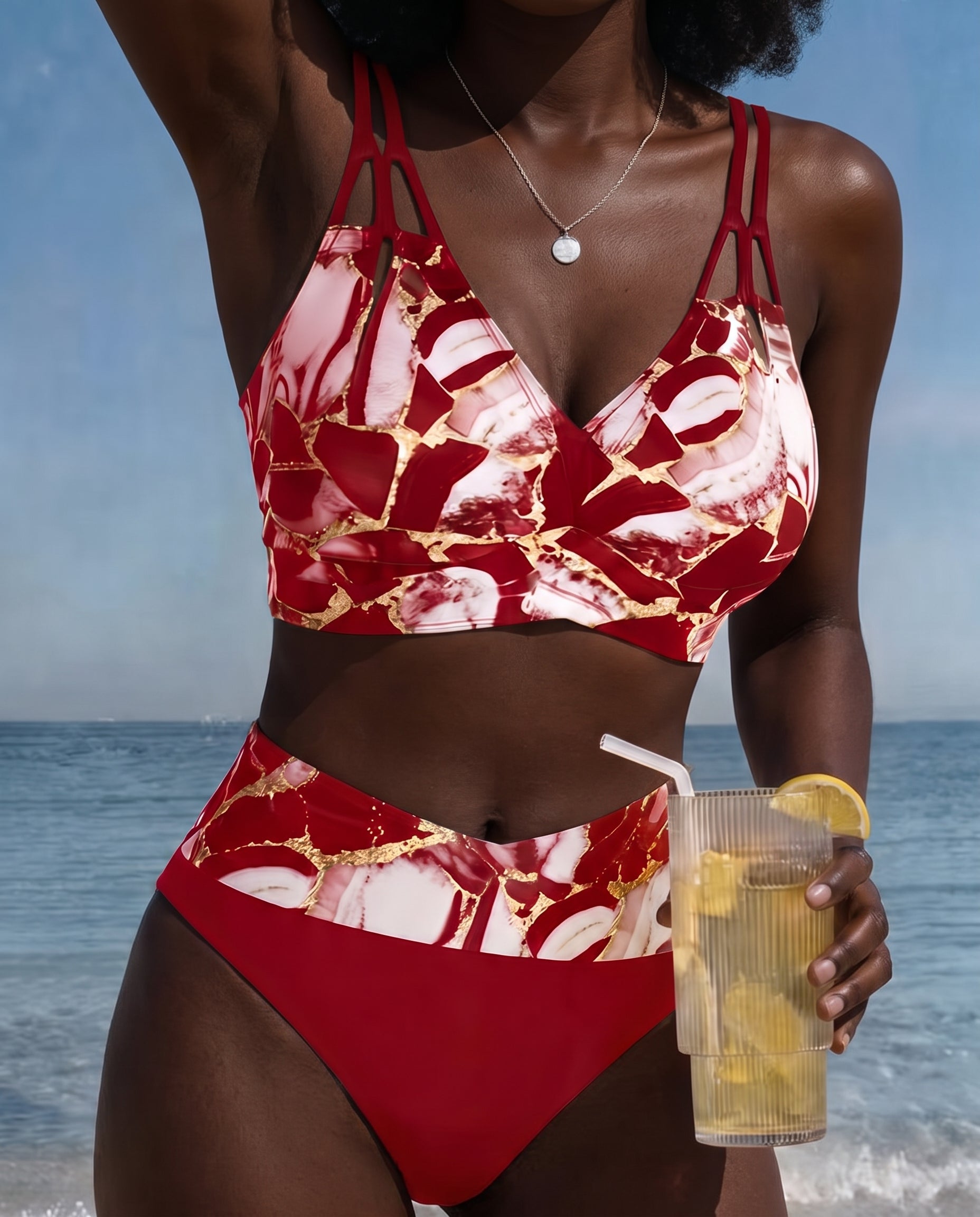 Kiara | Bikini luovilla olkaimilla