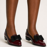 Sabrina | Lakkaloaferit kontrastirusetilla