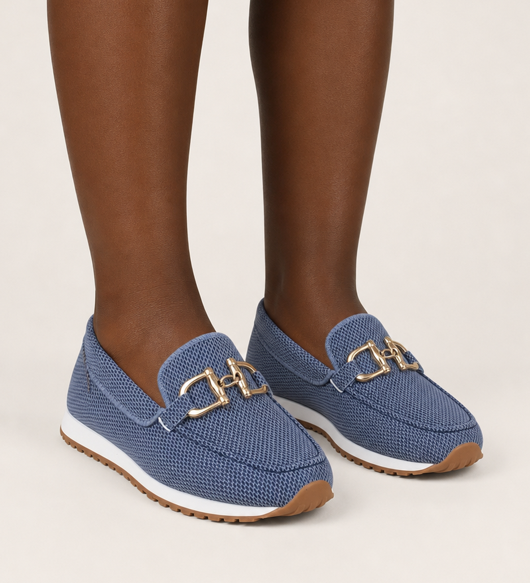 Sophie | Mukavat loaferit kultayksityiskohdalla