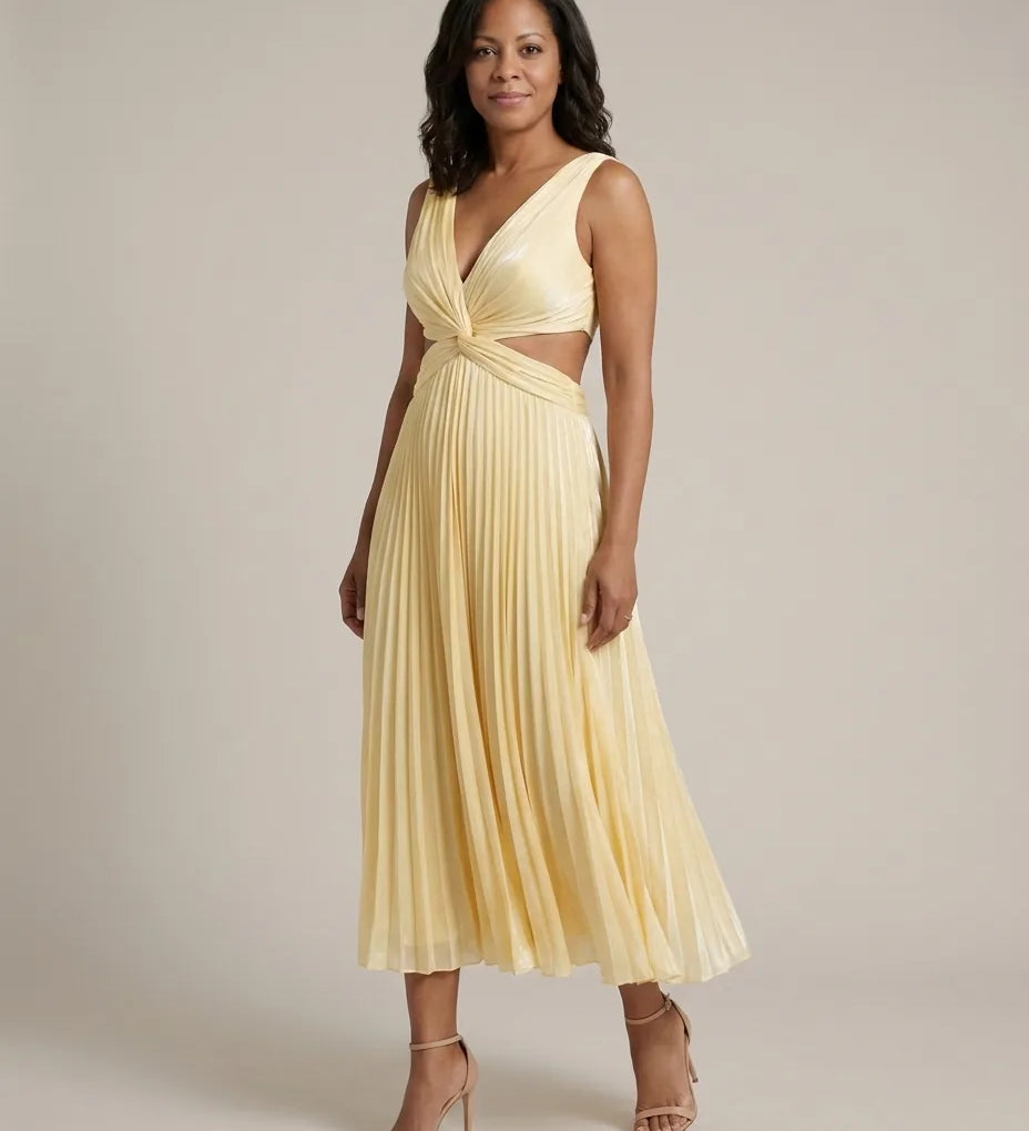 Keira | Säteilevä kierretty mekko